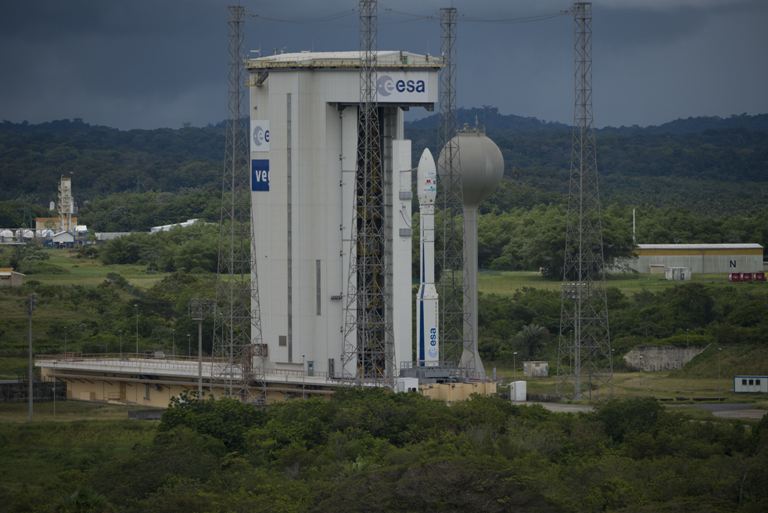 ຫວຽດນາມ ກຽມພ້ອມຍິງດາວທຽມ ສຳຫຼວດທາງໄກ VNREDSat - 1